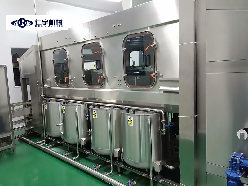 同样的桶装水灌装机为什么各家的报价不一样?